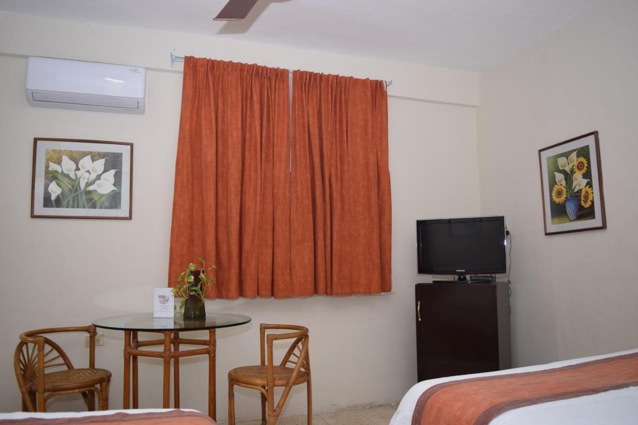 Hotel Suites Le Monde แคนคูน ภายนอก รูปภาพ