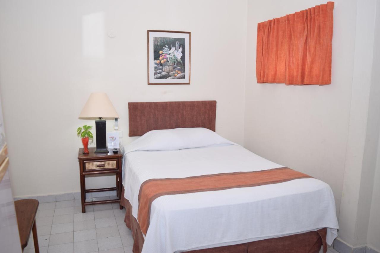 Hotel Suites Le Monde แคนคูน ภายนอก รูปภาพ